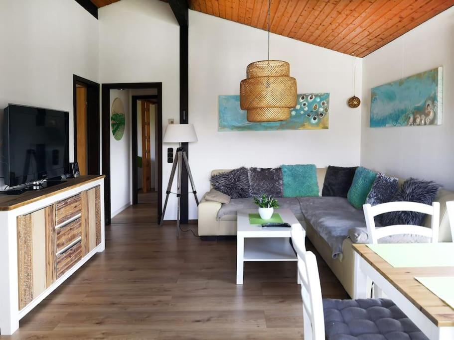 Ferienhaus Lena Im Sauerland Direkt Am Hennesee Meschede Esterno foto
