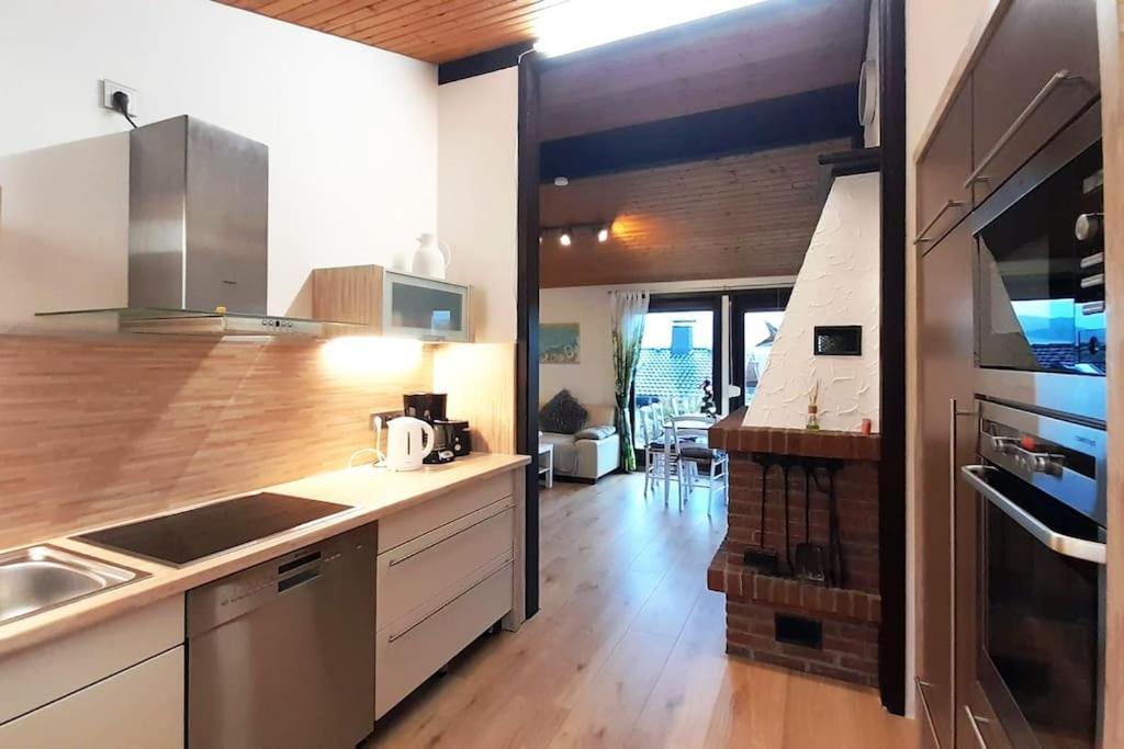 Ferienhaus Lena Im Sauerland Direkt Am Hennesee Meschede Esterno foto