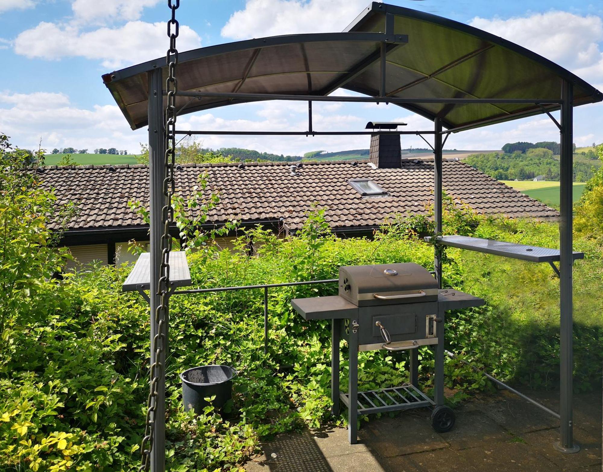 Ferienhaus Lena Im Sauerland Direkt Am Hennesee Meschede Esterno foto